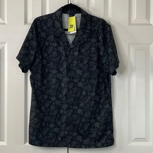 All In Motion - Men's Resort Shirt Size L